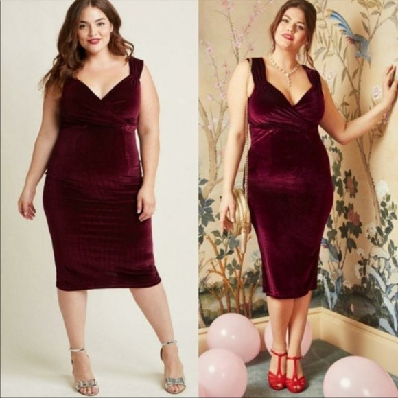 ModCloth Steady Merlot Velvet Pinup Dress RARE - Picture 1 of 8